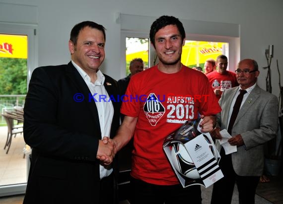 Meisterschaftsfeier VfB Eppingen 15.06.2013 Aufstieg in die Verbandsliga (© Siegfried)